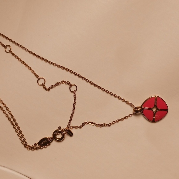 Fossil Gold Toned  Necklace Pinkish Flower Petal Pendant Retro Look Vintage - Picture 2 of 6